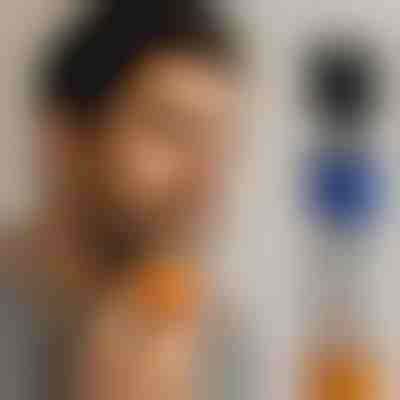 Kompaktný dvojčepelový holiaci strojček | PORTASHAVE